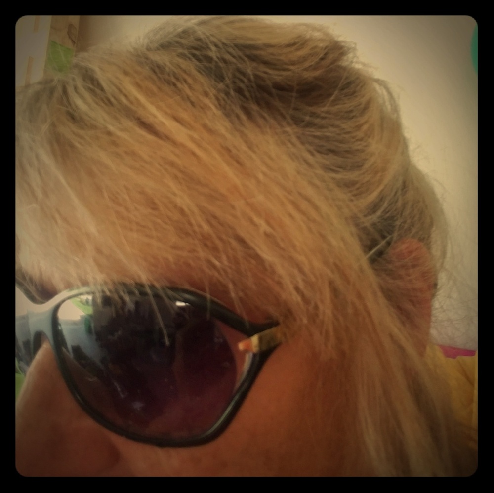 Fossil sun glasses